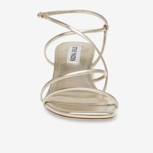 Steve Madden Remmi Gold Strappy Women's Sandals Size 8